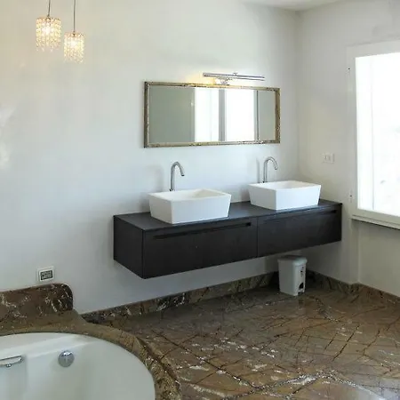 Costarainera Sleeps 14 Pool Air Con Wifi Caramagna Ligure