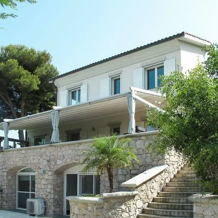 Costarainera Sleeps 14 Pool Air Con Wifi